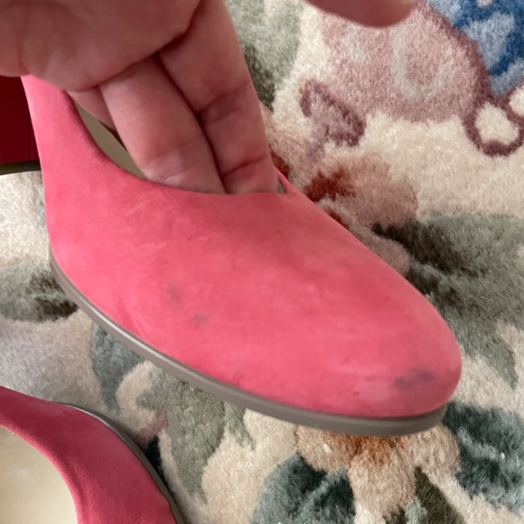 “Barbie pink” pink suede pumps size 40 or 9 1/2 - Picture 7 of 9